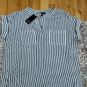 Jones New York black and white striped dolman short-sleeve blouse